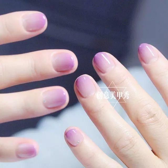 春天的透明系渐变美甲，和你一样美~