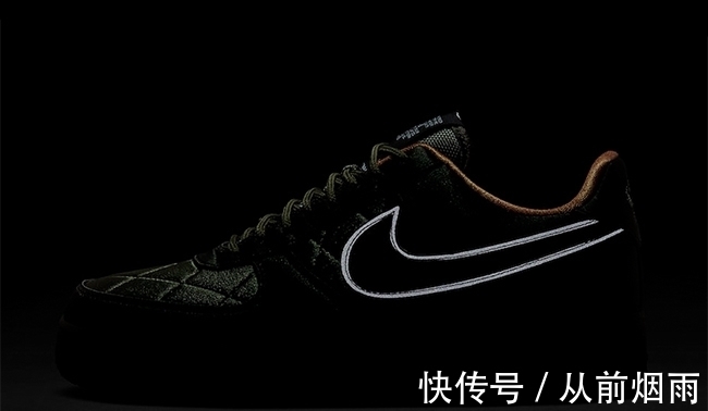 yeezy 本月首款 Yeezy 竟然是一双拖鞋!球鞋中的飞行夹克 Air Force 1