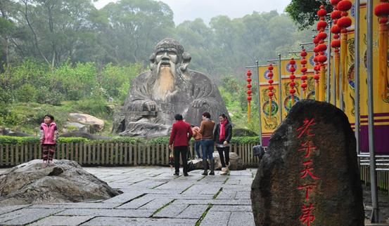 美誉|我国最大的老子石像,有“天下第一老子”的美誉,而且满山都是宝