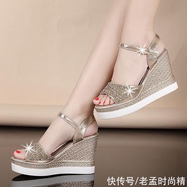 坡跟|2021经典挚爱尤物-水钻鱼嘴凉鞋,显高显白,气质出众