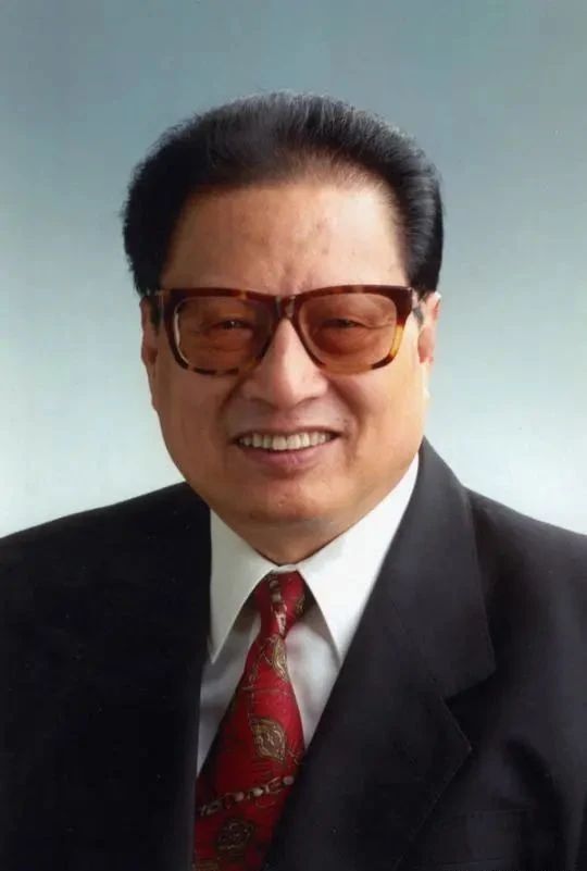 启功体#书法古今结合,个性鲜明,既有晋唐韵致,又有“启功体”瘦硬