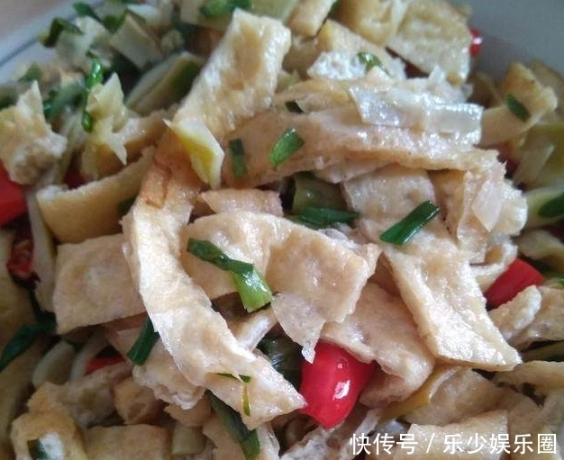 真的|去内地舅舅家做客，舅妈做了满满一桌的菜，但是我真的觉得没菜吃