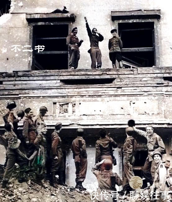 柏林|上色老照片:美军士兵模仿希特勒、犹太裔人被杀戮的真实镜头