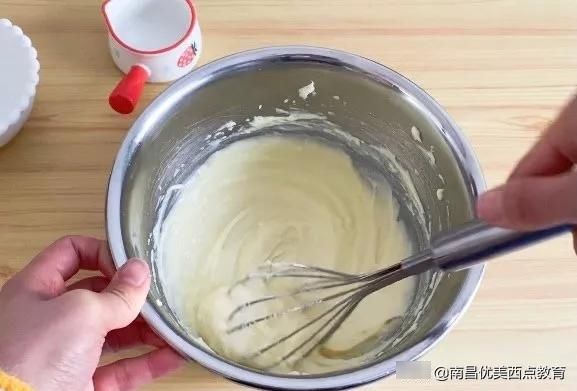 奶粉|一款超好吃的夹心饼干，清新柠檬乳酪酱加奶香十足曲奇饼干