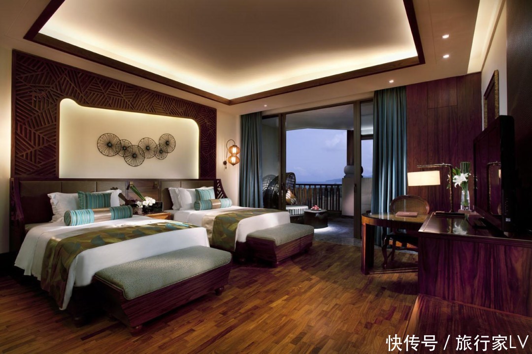 被黄果树瀑布吸引,却被种草这些绝美春天景色!|金桔逸游:踏青旅行 |被黄果树瀑布吸引,却被种草这些绝美春天景色!\",\"i12\":\"金桔逸游:踏青旅行