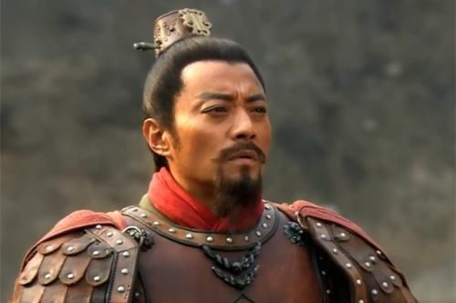 花荣|此人兵器重达五十多斤,曾恶战鲁智深和秦明,最终倒在花荣箭下