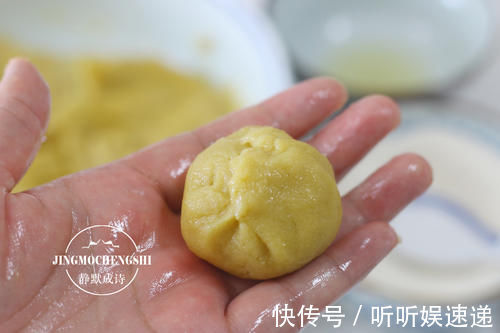 家乡美食黄米面油炸糕,每年过年前都炸一大盆,外酥里嫩吃不够