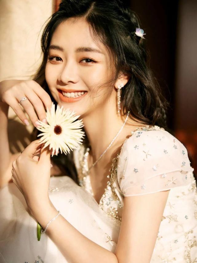 2021公认美女新类型来了！“奶茶系女生”火了！