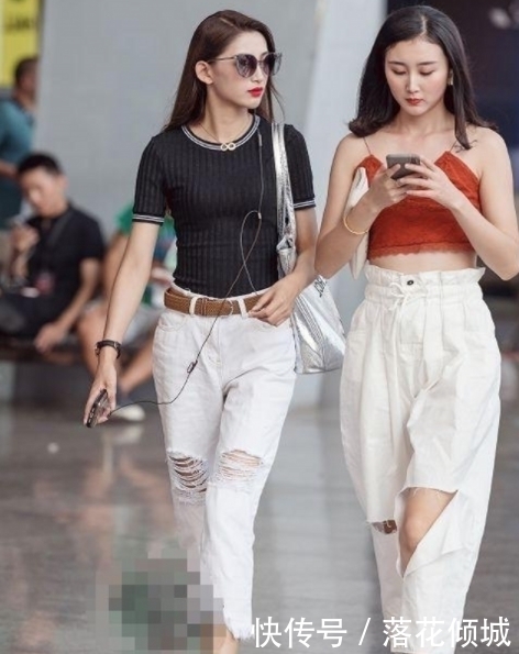 街拍美图青春迷人的小姐姐,穿出不同的时尚气质,更青春亮眼