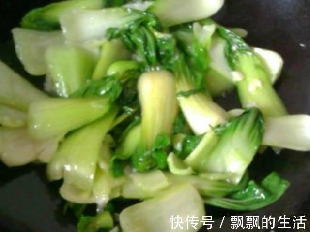 叶酸|女人怀孕后,4种食物可以适量多吃,或能补充叶酸,帮助胎儿发育