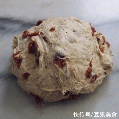 吴宝春|无限次回做的软欧「桂圆全麦面包」