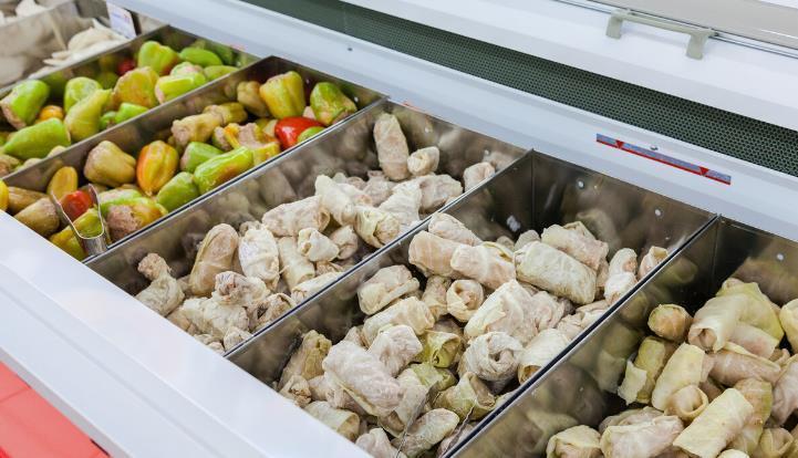 人老之后，代谢功能下降，少吃6类食物，或许能为健康“助力”