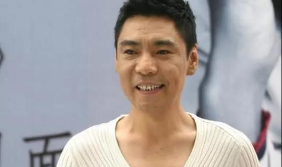 娱乐圈|娱乐圈靠一首歌成名，每次唱同一首歌的明星，屠洪刚沙宝亮上榜