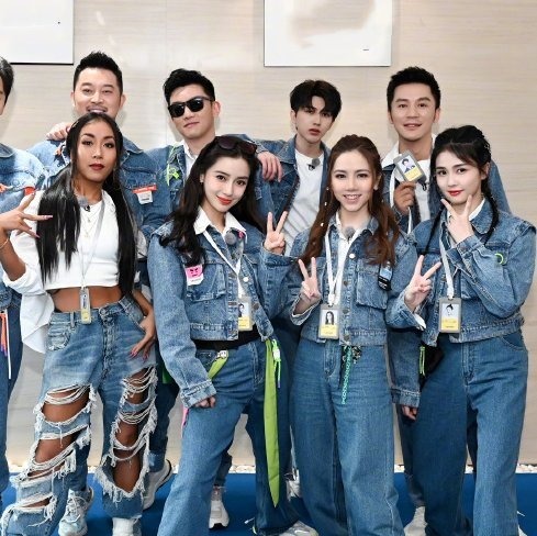 路透|蔡徐坤路透生圖曝光,失去十級美顏濾鏡,這顏值狀態(tài)是認真的嗎?