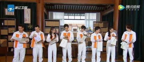 《向往4》宋威龙汪苏泷延期蹭饭,与周迅待遇差距大,原因太现实
