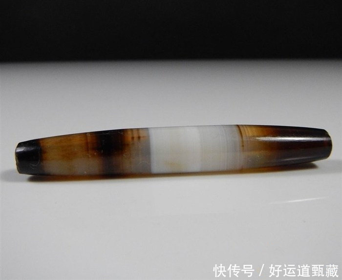 游丝|千种玛瑙万种玉,缠丝玛瑙色带细如游丝,温润半透,油润透明(一)