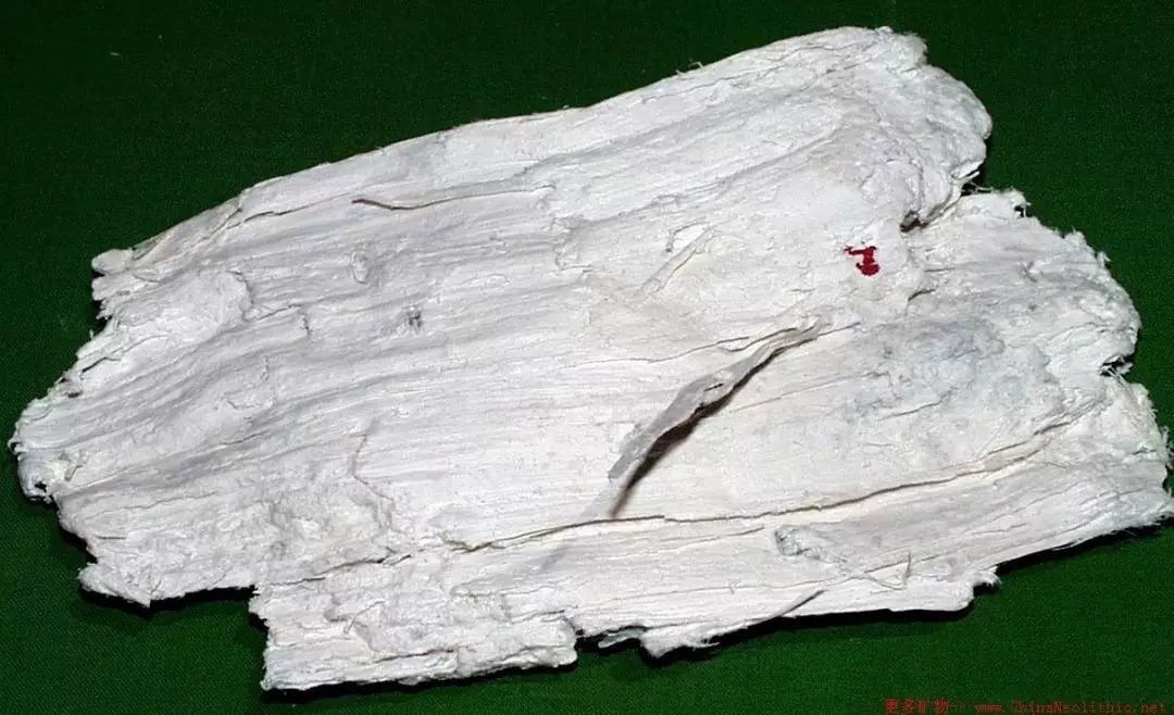 五种烟斗最常用的材质,选贵的不如选对的!