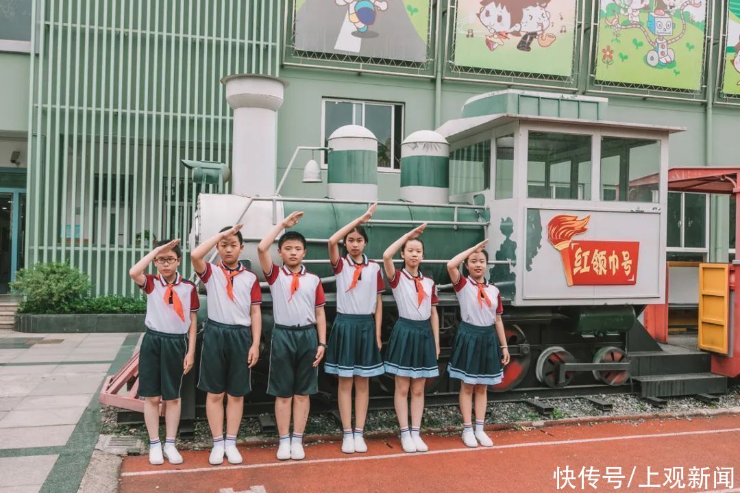 幼儿园|青春不散场！浦东学子毕业照来啦，有你的母校吗？