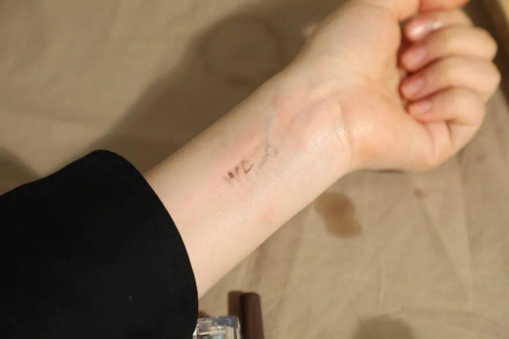 爆！50块钱的卸妆产品居然比500的好用？