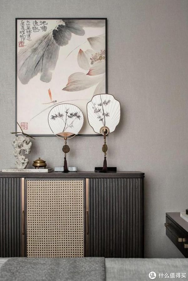 背景墙|生活艺术家 篇二十:广东夫妻的新家火了,坚持全屋“含蓄风”,进门后高级感藏不住了