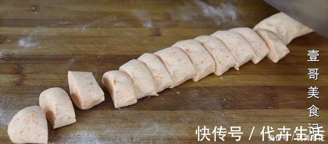 胡萝卜别再炒了，学会这样做，3斤都不够吃，软糯香甜，超解馋！