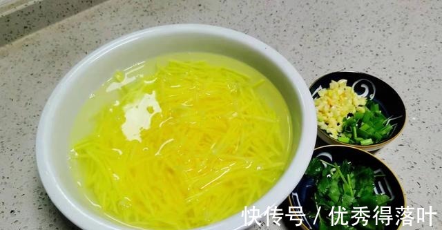 营养|冬季,吃萝卜红薯别忘吃它,1块钱一斤,营养互补,不懂吃可惜了!