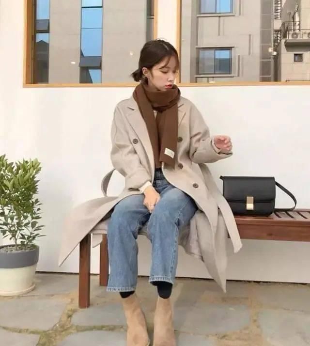  围巾|大衣+围巾，厚毛衣+围巾=入冬“王炸cp!”