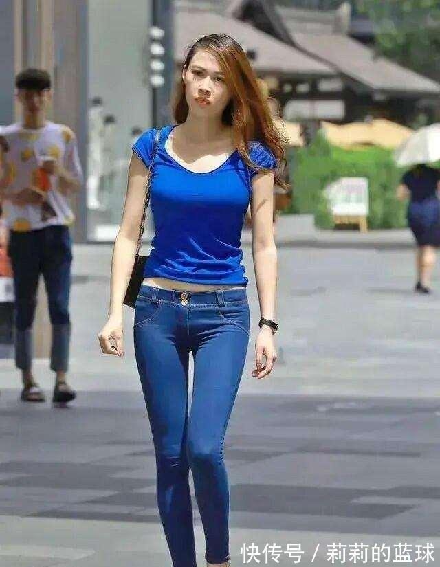 美丽的打底裤时尚动人，容易让人挑花眼，还有气质