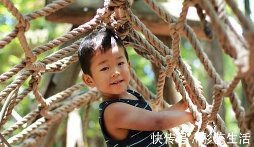 这些事|2岁宝宝有啥发育指标评估?能做到这些事,说明孩子超前发育了