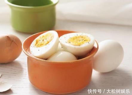 做法|煮鸡蛋,直接下锅煮是大错!学会正确做法,鸡蛋鲜香细嫩好剥壳