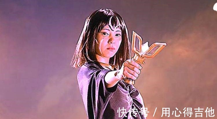 奥特曼|迪迦原本只有一种形态，为了获得三种形态，他消灭了两个奥特曼！