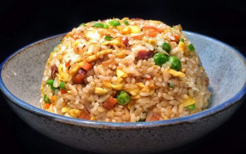 蛋炒饭怎么做最好吃？掌握好“1点”，营养丰富，好吃不腻！