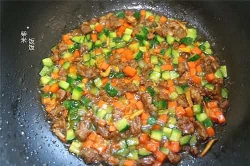 晚上蒸一锅,第二天的早餐就不愁了,大人省事,孩子爱吃