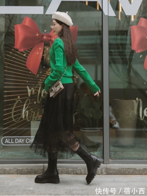 半身裙 还是穿“针织衫”最简约时髦,学会这几种搭配,骨子里透着高级感