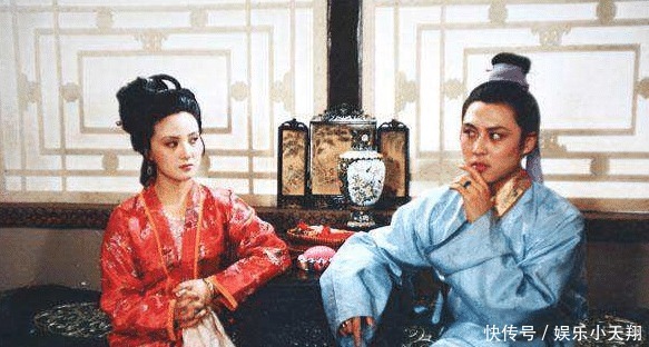 红楼梦中的贾母有多厉害 但从她用王熙凤这件事, 就看出不简单!