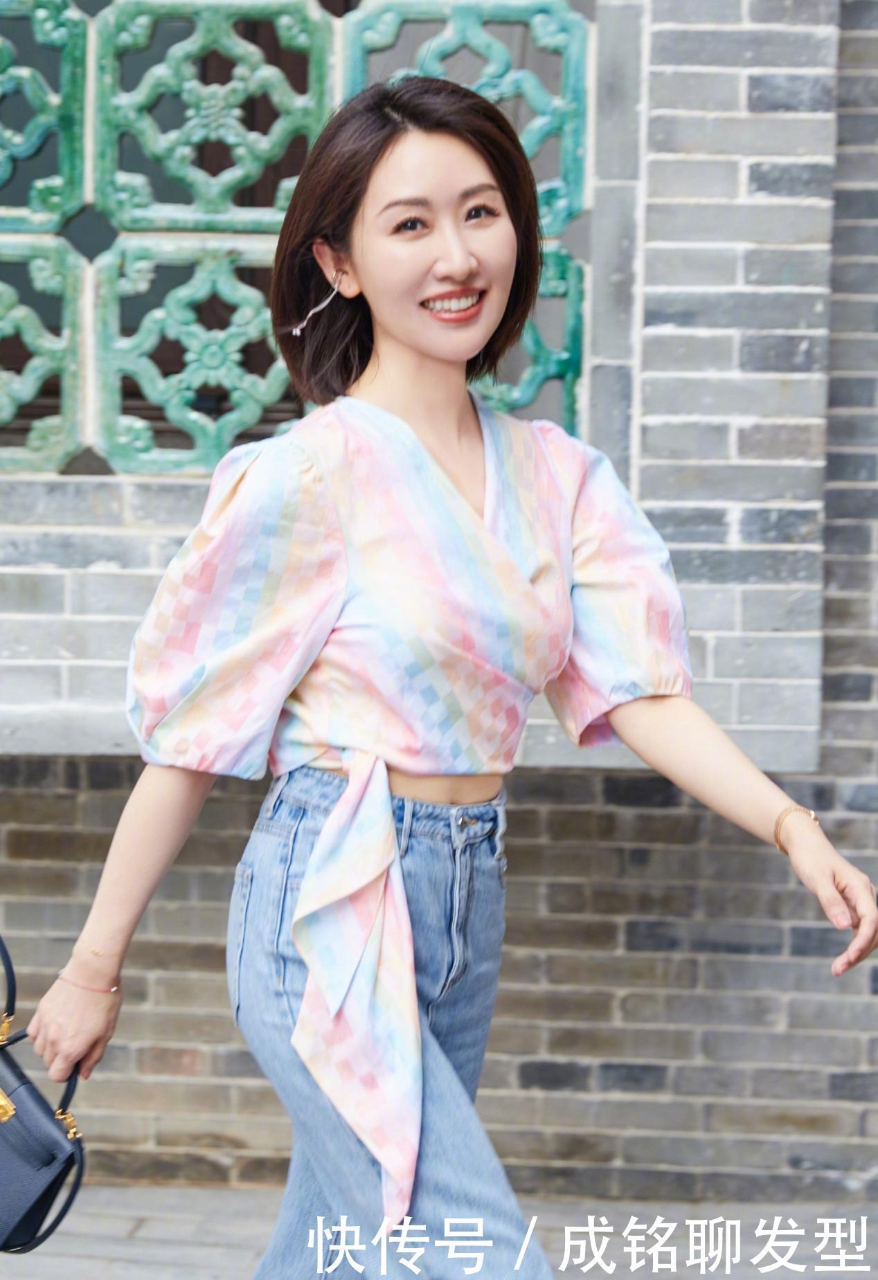 气质|年过中年别乱穿衣,按照这三个“一原则”穿搭,时髦减龄又显气质