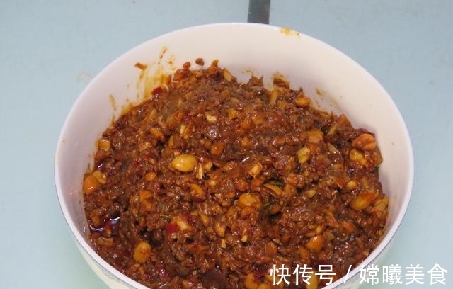 秘制|想吃牛肉酱不用买，大厨教你秘制做法，酱香浓郁，方法超简单