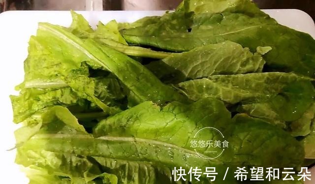 低脂低卡的蔬菜,加入它,大火一炒,清脆爽口,满满的维生素!