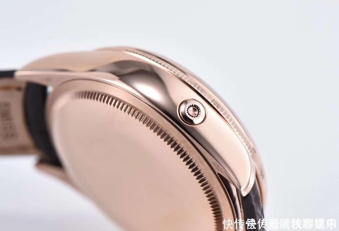 尖货表行丨无限创意,手腕上的阴晴圆缺,定制版切利尼月相评测