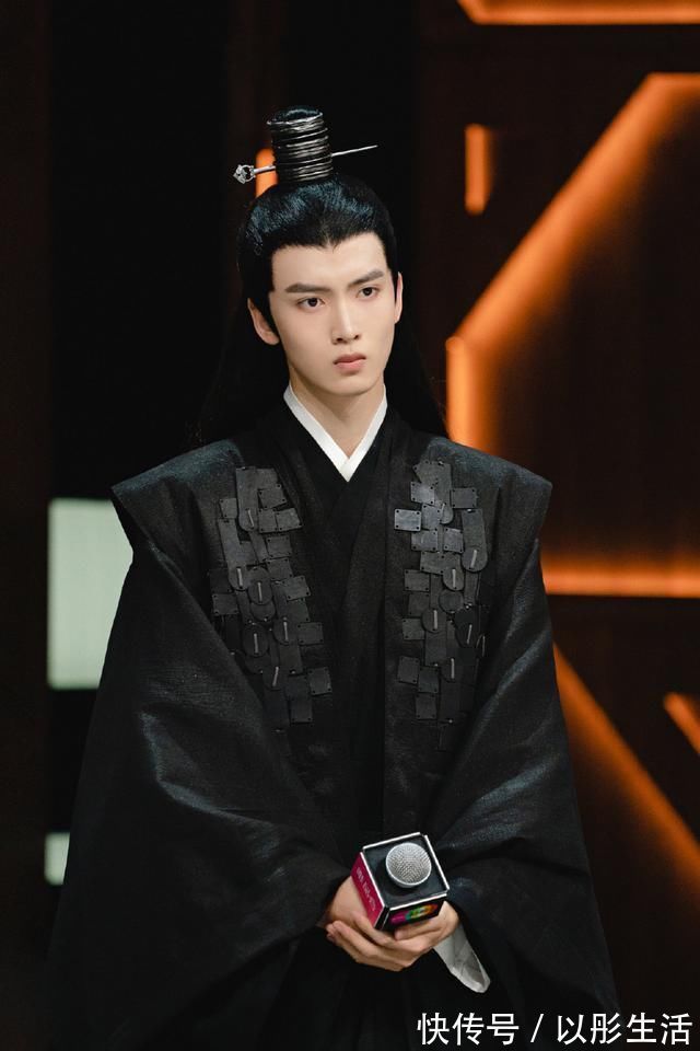 出演果郡王和夜华被群嘲,搭档任敏cp感强烈,他参加节目太值了