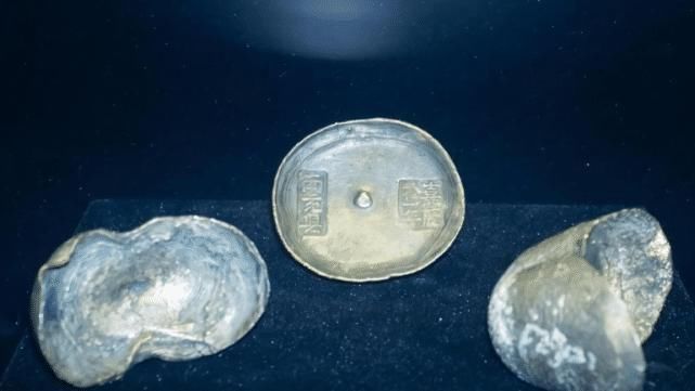 约等于现在多少钱?看看你每月工资是几两?