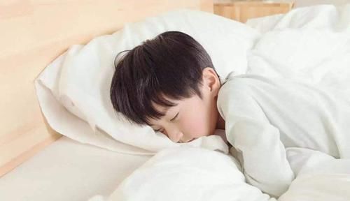 睡眠质量|哈佛大学研究发现：孩子在2个“黄金期”睡觉，更有助于大脑发育