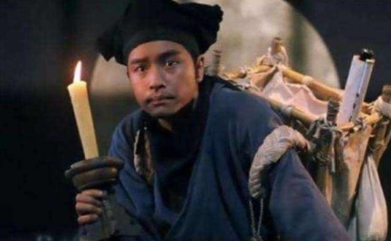 古代|古代赶考生盘缠丰厚,为何土匪坚决不打劫?土匪:你看他腰间绑的啥!