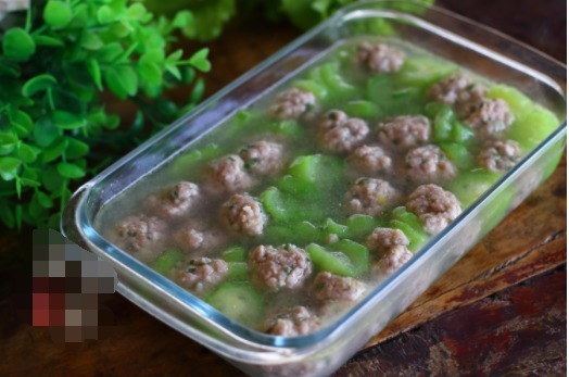 丝瓜做汤,只需这样做,鲜嫩丝滑,好喝到出乎意料,简单的一碗汤