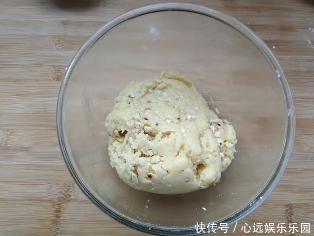 小点心|巧做花生酥,做法比所需配料还简单,一口一个酥的掉渣