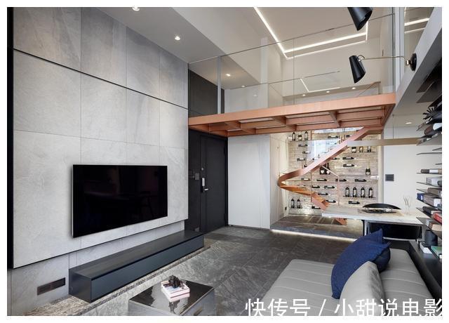 衣帽间|84㎡阳光loft,玫瑰金弧形旋梯、水平线性的灯光酒柜墙,超炫酷!