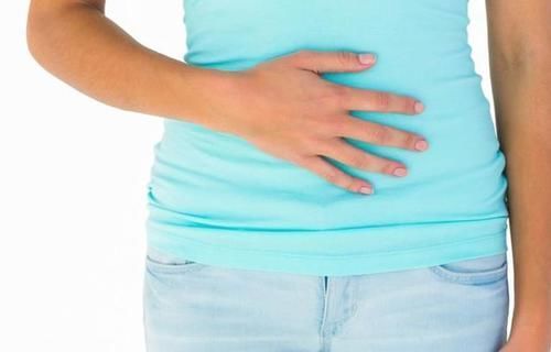 经期|女性大姨妈期间,流出像“肉”一样的血块是啥东西?早知晓别忽视