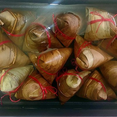 板栗猪肉粽子