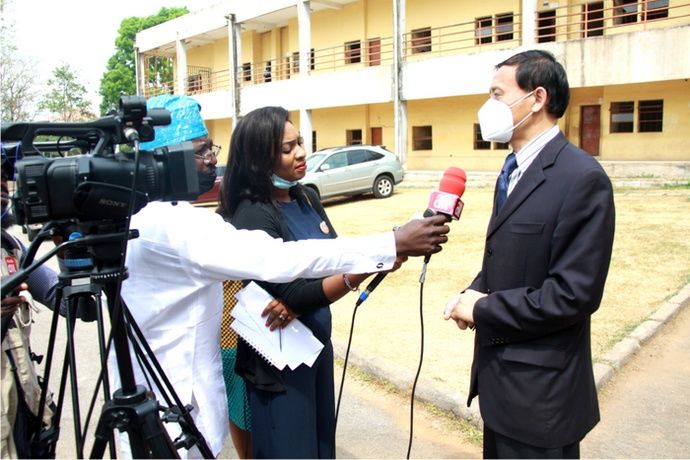  绘画|“中尼携手·抗疫必胜” 绘画比赛获奖作品展拉开帷幕