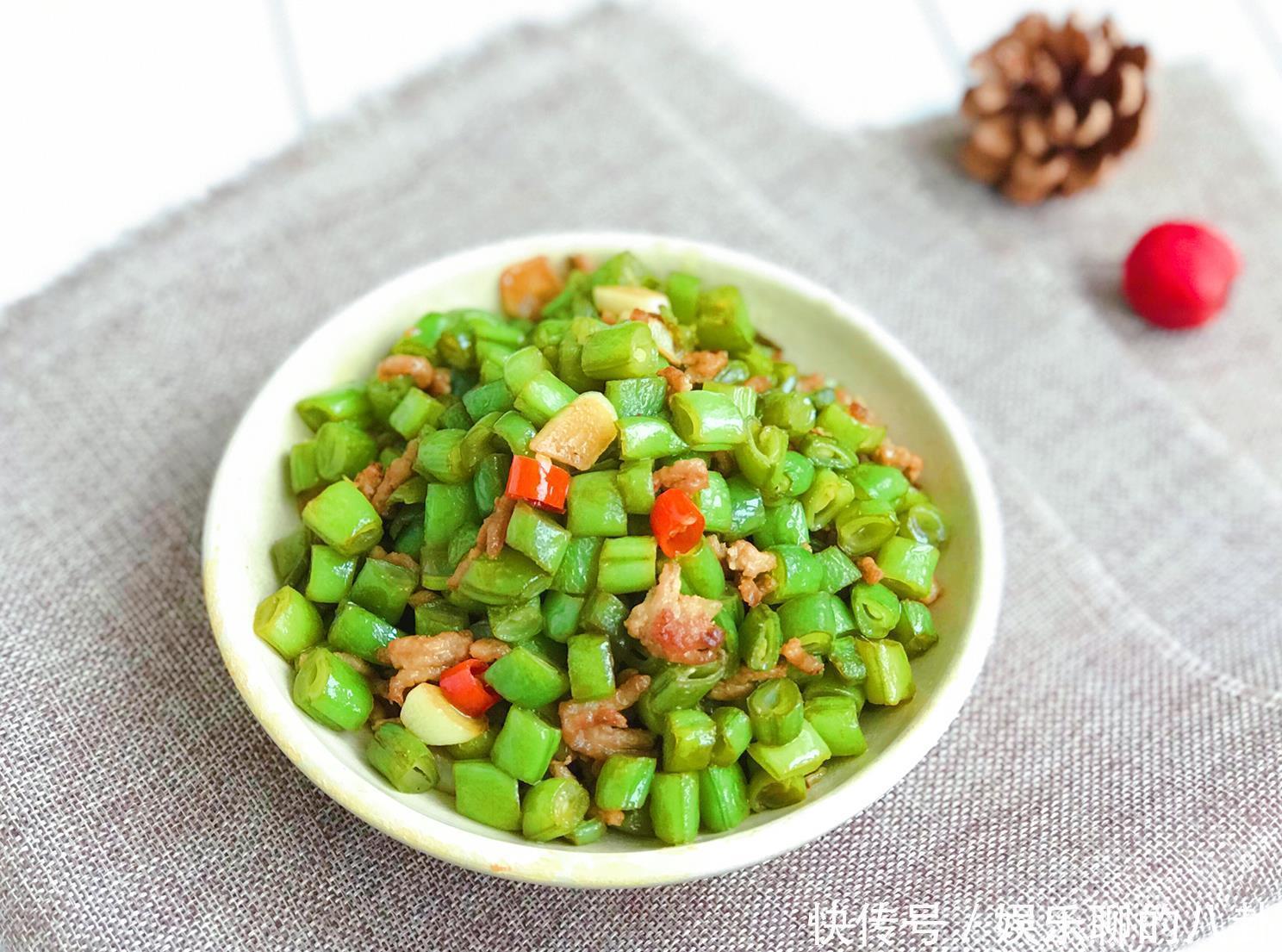 味道|家常菜:肉丝四季豆,脆爽鲜香微辣下饭,食材简单味道不简单